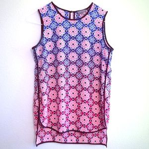 Vince Camuto Geometric Print Top